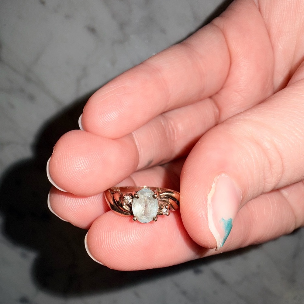 Elegant Vintage Gold Women's Ring